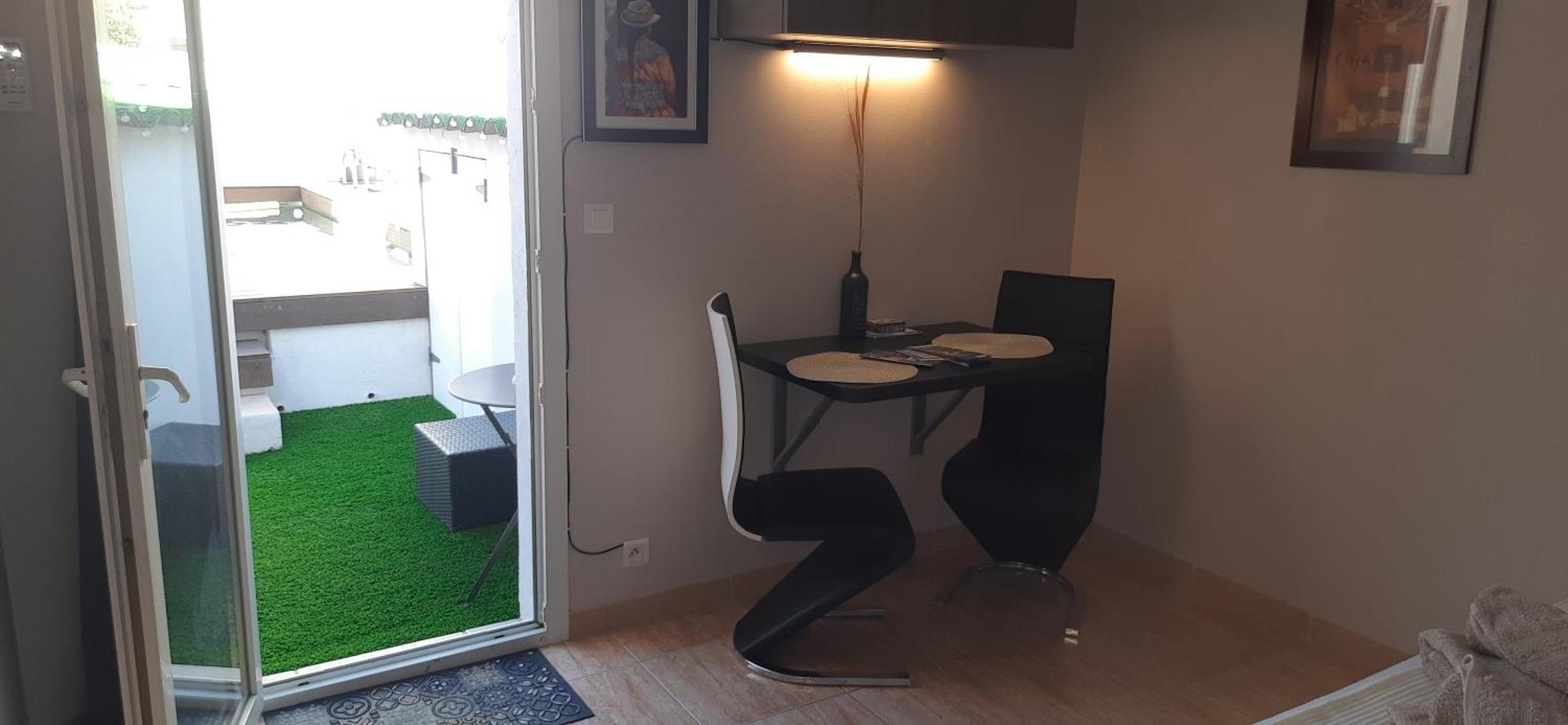 Chambre Spacieuse, Independante, 700M De La Gare Narbonne Ngoại thất bức ảnh